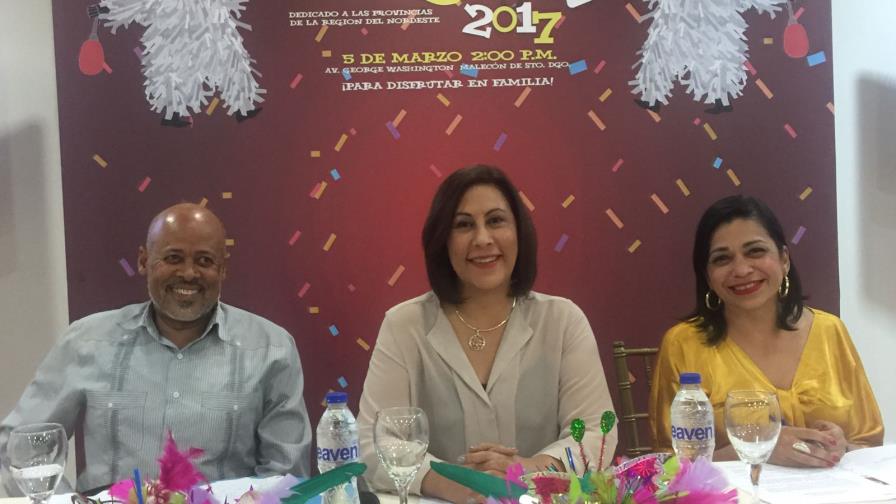 Kinito Méndez y Eugenia Torres son los reyes del Desfile Nacional de Carnaval 