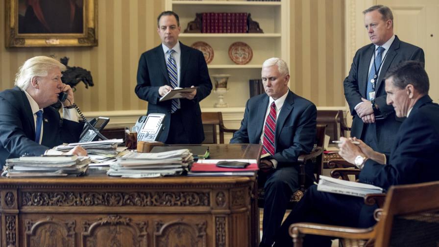 Las crisis asedian al joven gobierno de Trump 