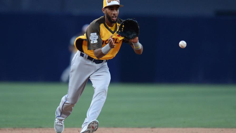 El Times destaca talento y educación Amed Rosario