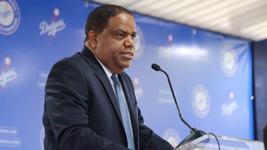 Ministro de Deportes tiene el compromiso de rescatar instalaciones históricas 