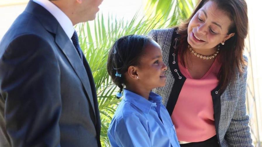 Regional 10 de educación felicita estudiantes por su día