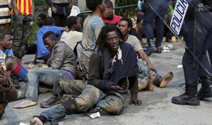 Ciudad espa&ntilde;ola pide cerrar la frontera con Marruecos por la entrada de miles de migrantes