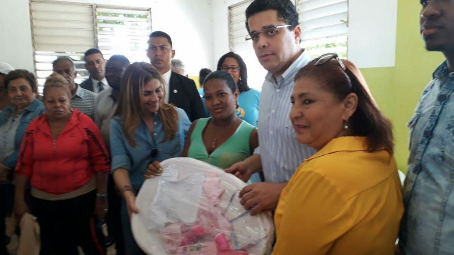 Alcalde del Distrito Nacional encabeza jornada social en Gualey
