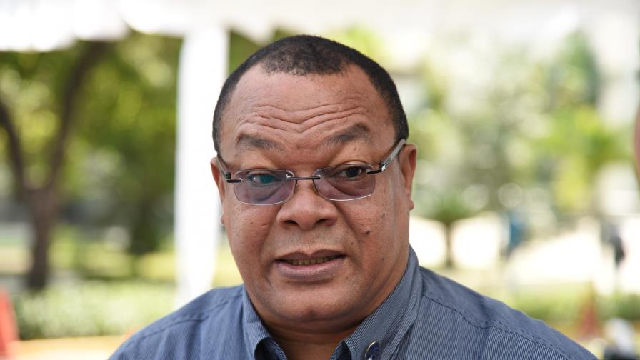 Profesores y autoridades de UASD verán mecanismos para recuperar docencia