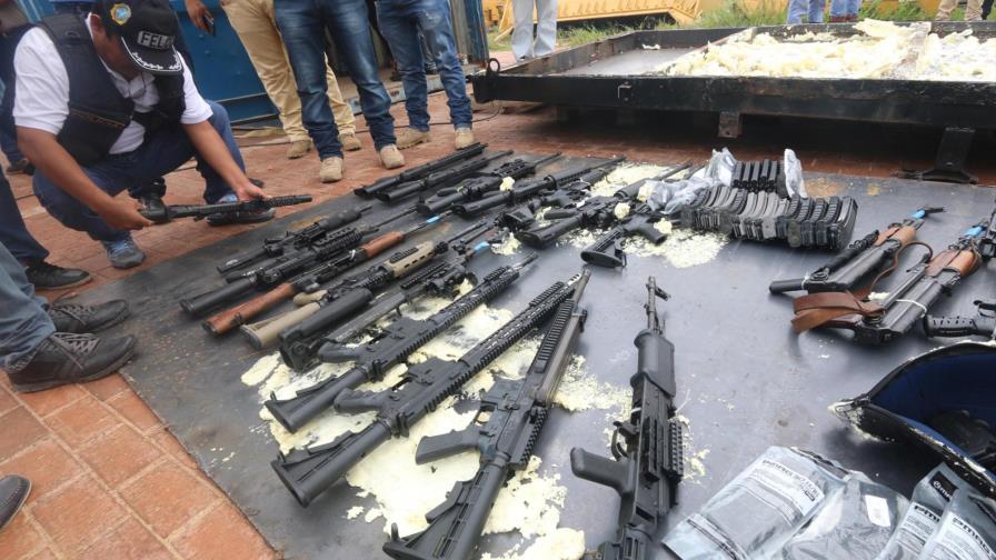 Suman seis los detenidos en Bolivia por armas que transitó por puerto de República Dominicana 