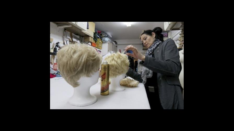 Gran demanda de pelucas de Trump para carnaval en Austria 