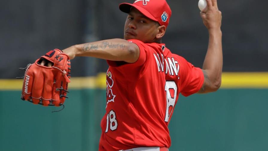 Martínez en el Marlin Park, 1-0, 4.50; abriría primer juego de la RD
