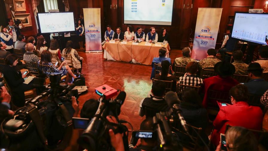 Ecuador: anticipan que habrá segunda vuelta electoral 