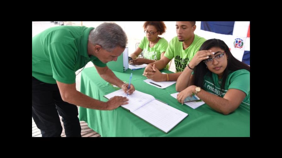Entregarán “Libro Verde” contra corrupción en Palacio Nacional