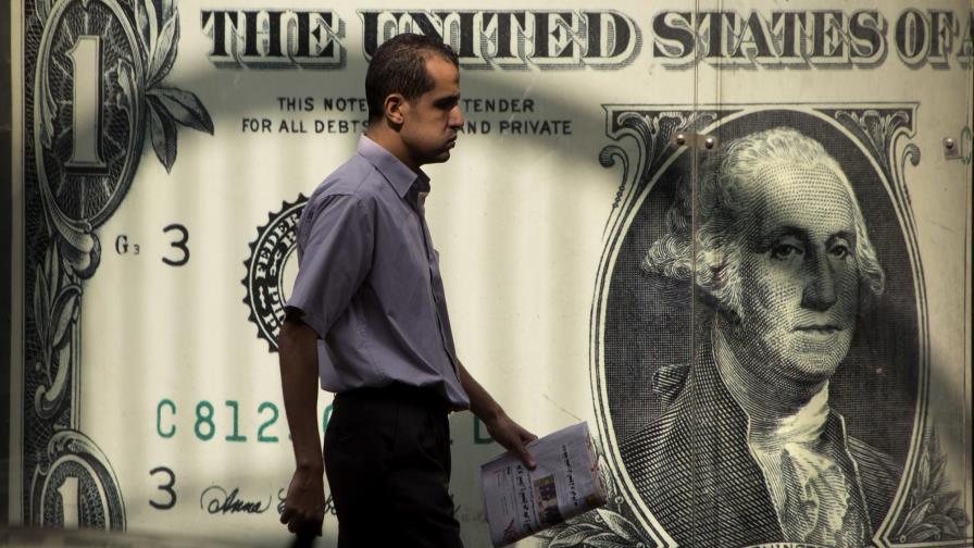 Advierten de posibles alzas en repuestos de vehículos por el dólar