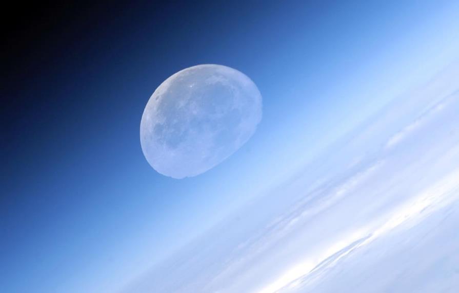 Turistas espaciales podrán sobrevolar la Luna dentro de 5 años, según Rusia