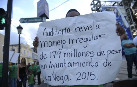 Cibaeños se sumaron al “Día Verde” contra la corrupción y la impunidad