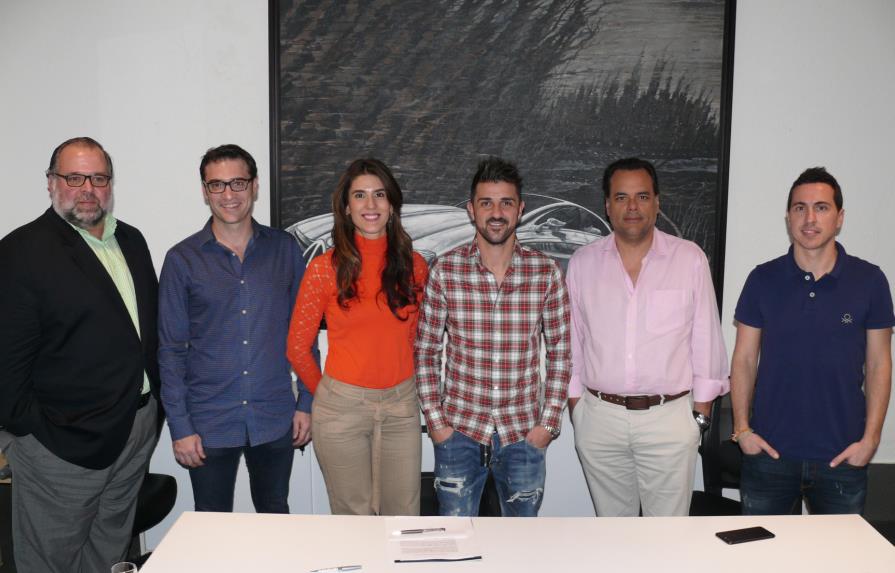 David Villa y Autozama se unen para fomentar fútbol en República Dominicana