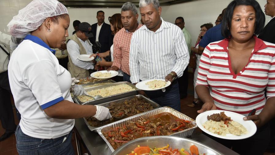 Gobierno puso en funcionamiento un moderno comedor económico 