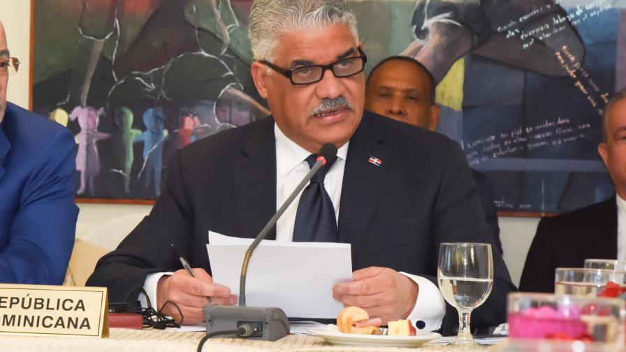 Miguel Vargas sugiere actuar con prudencia y equidad frente administración Trump