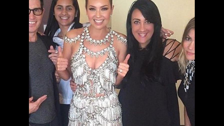 Artistas se dan cita en Premio Lo Nuestro; dominicana viste a Thalia y a Clarissa Molina Artistas se dan cita en Premio Lo Nuestro; dominicana viste a Thalia y a Clarissa Molina