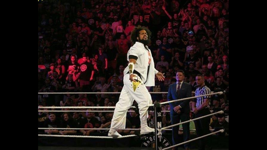 Luchador dominicano se prepara para la WWE