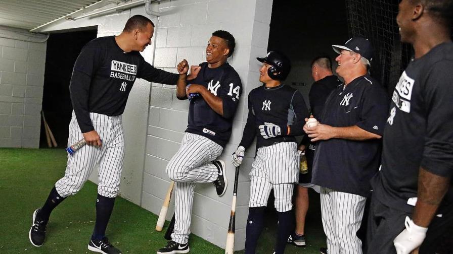  Peloteros dominicanos en los campos de entrenamientos 
