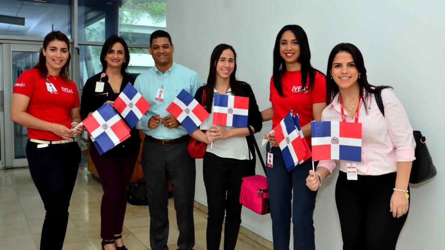 Claro realiza operativo de dominicanidad