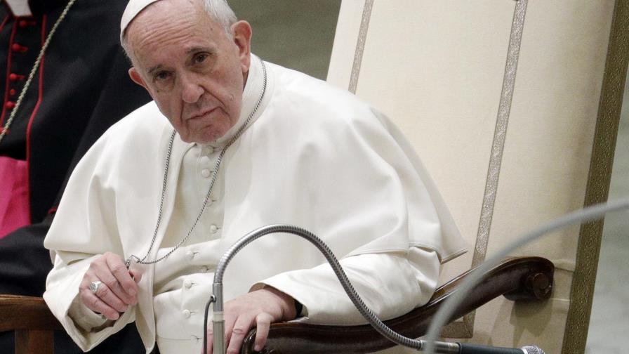 El Vaticano quiere proteger los derechos de imagen del papa