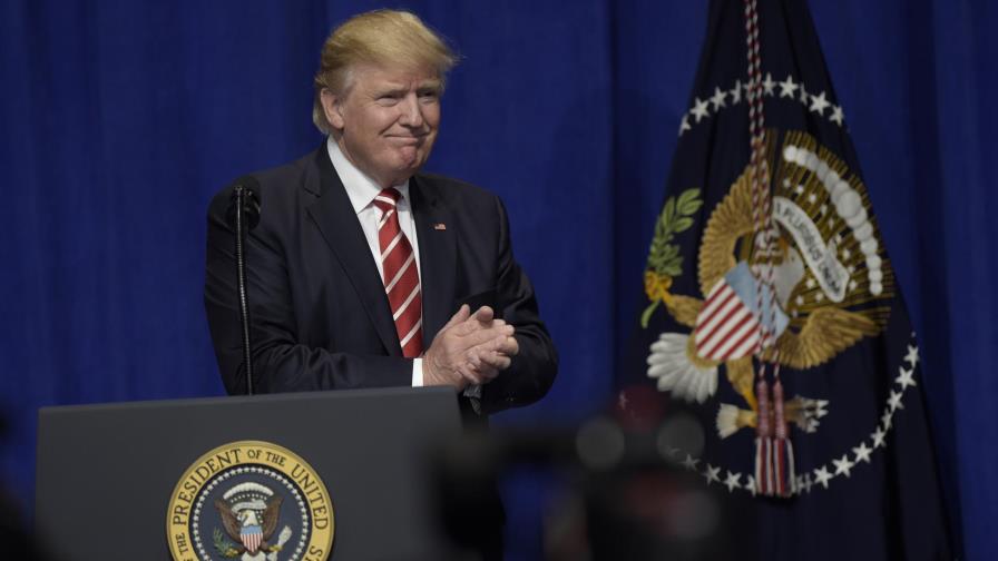 Padre de soldado fallecido se niega a reunirse con presidente Trump 