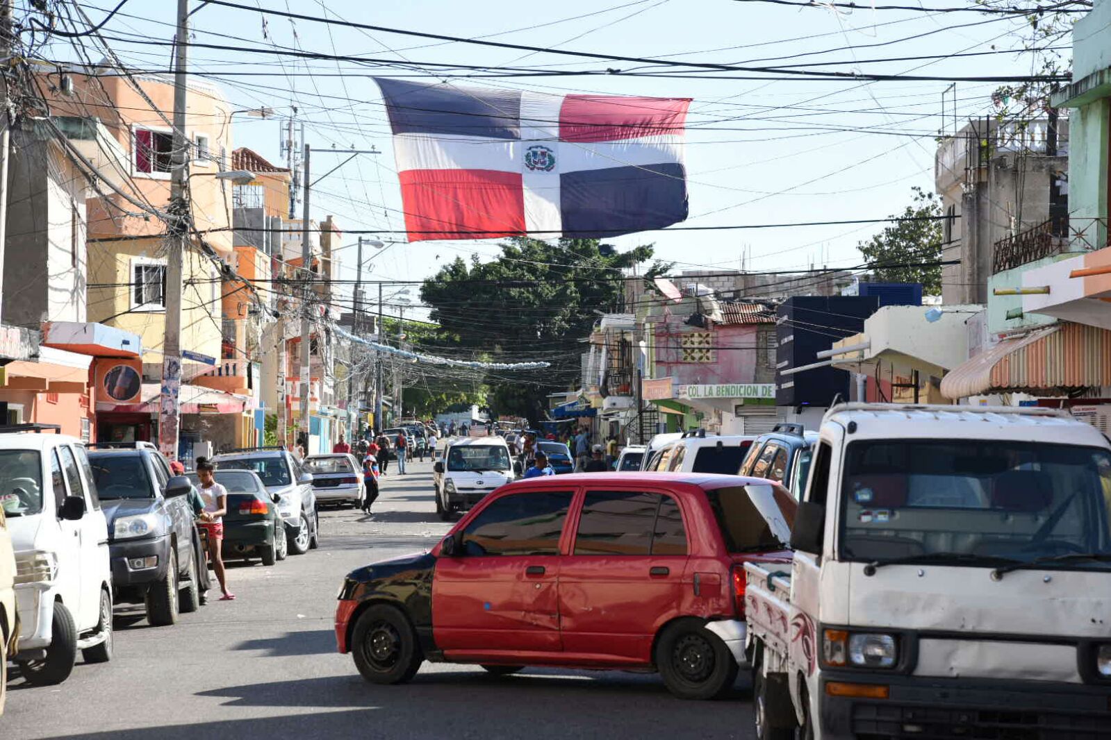 Unade las calles del barrio 27 de febrero.