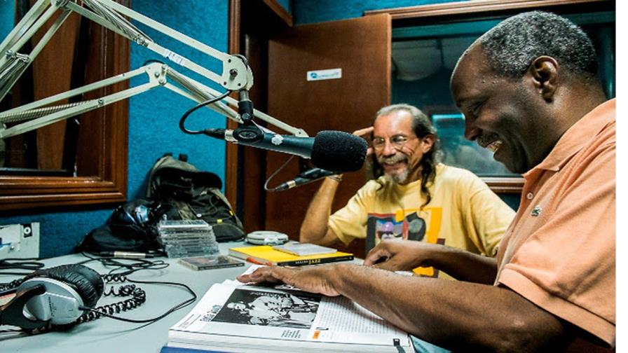 Programa radial Jazzomanía inicia celebraciones por sus 24 años