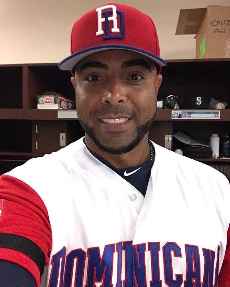  Peloteros dominicanos celebran la Independencia en los campos de entrenamientos