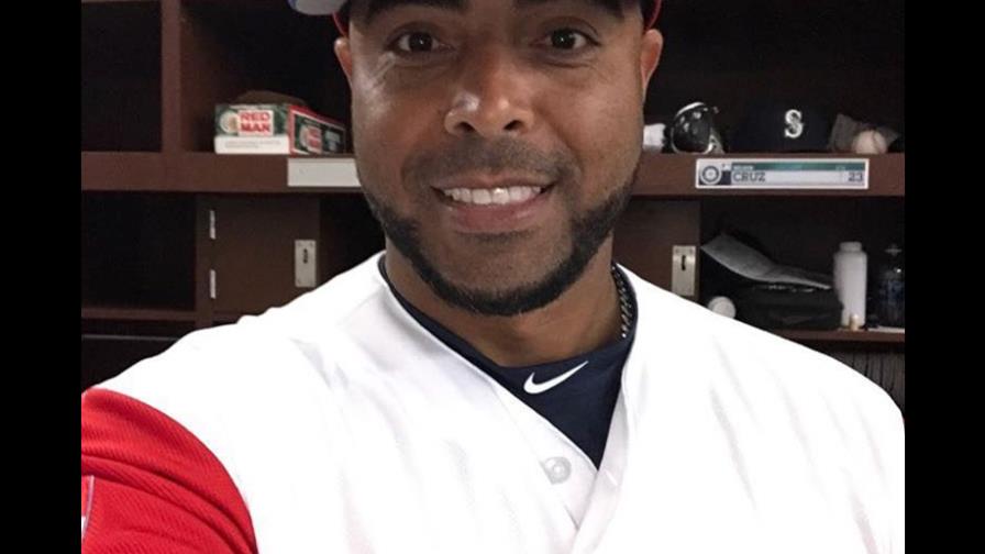  Peloteros dominicanos celebran la Independencia en los campos de entrenamientos