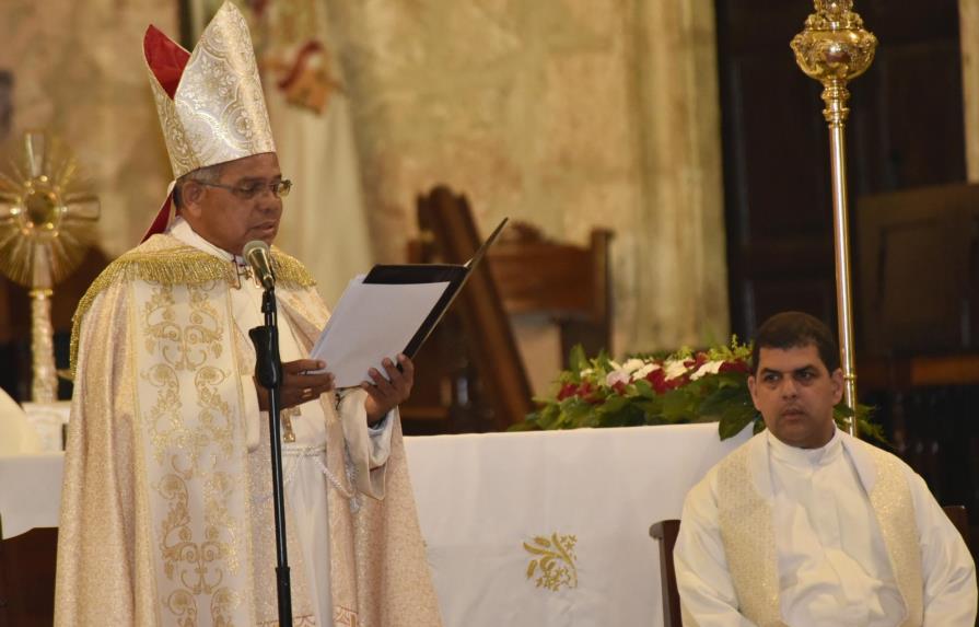 Arzobispo de Santo Domingo aboga por reducción brecha entre ricos y pobres