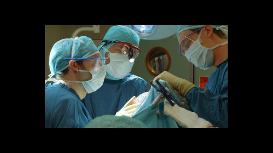 Implantes cerebrales para aumentar el deseo sexual e inteligencia 