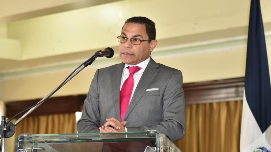 Capacitarán a 3,072 vendedores ambulantes