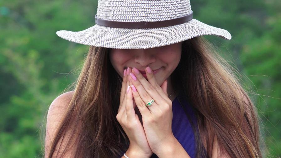 Le dicen que no llore...