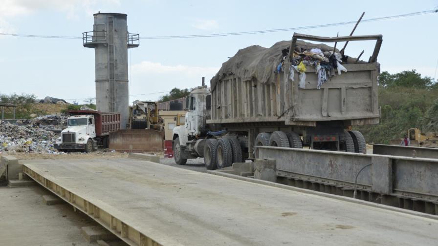 Alcaldes y Lajún buscarán llegar a acuerdos la próxima semana sobre precios de basura Alcaldes y Lajún buscarán llegar a acuerdos la próxima semana sobre precios de basura