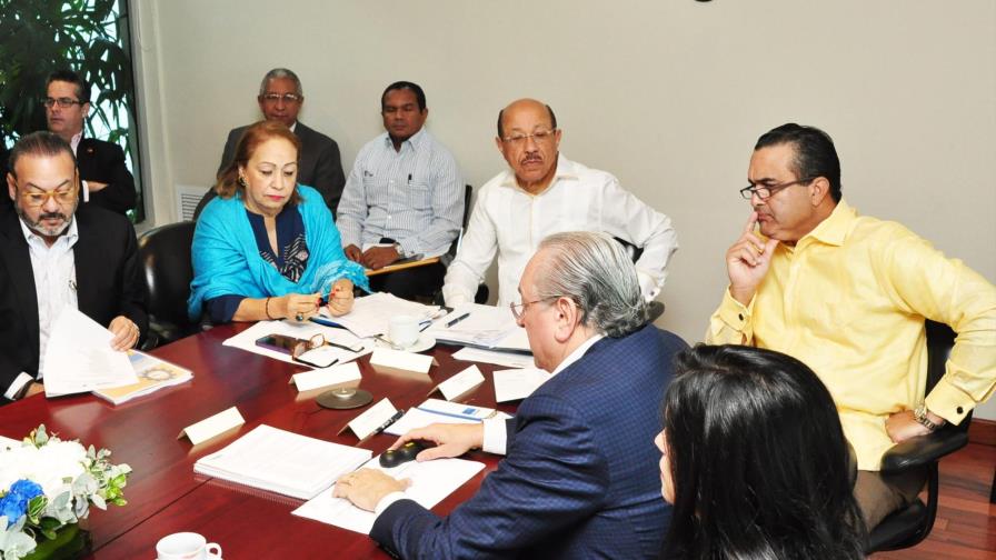 Aprueban 15 empresas en zonas francas con inversión de RD$3,614.3 millones