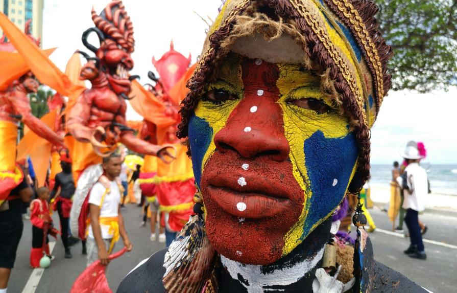  Desfile Nacional del Carnaval 2017 se desarrolla con masivo  público 