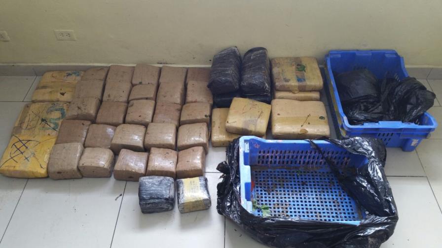 Detienen coronel de la Policía durante supuesta transacción del narcotráfico