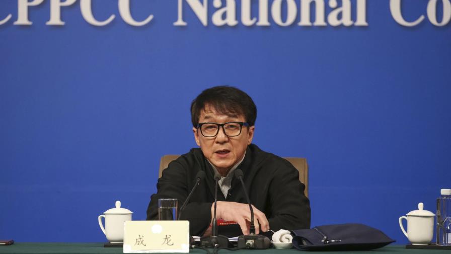 Jackie Chan ve “muy difícil” que películas chinas triunfen en el extranjero