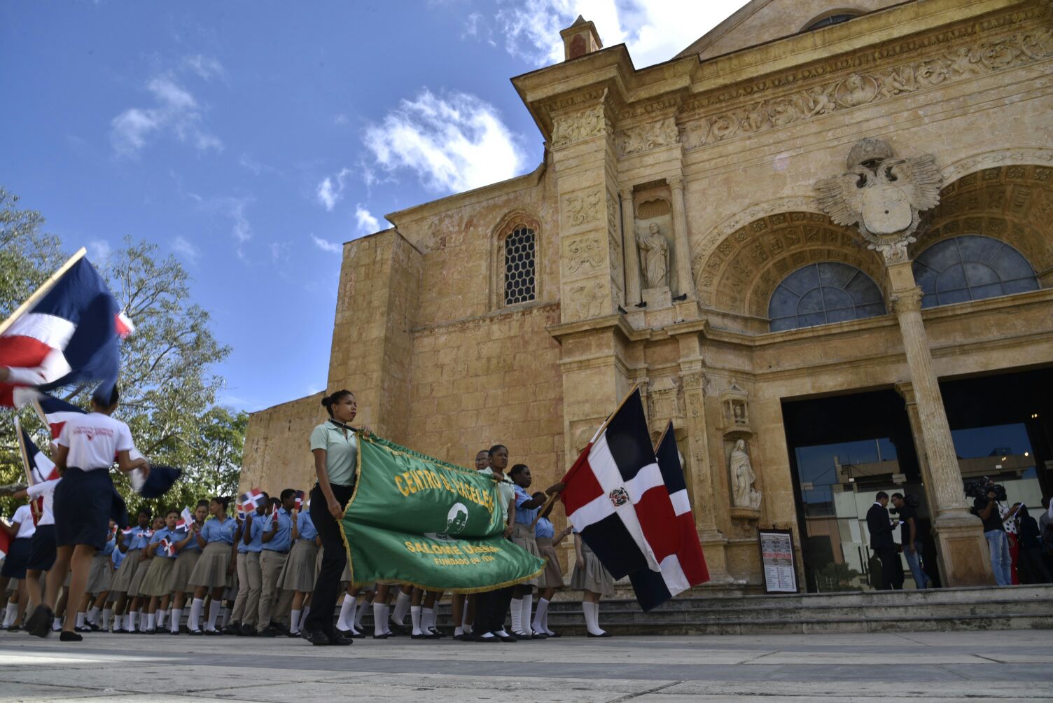Estudiantes de diversos centros educativos participaron en la actividad conmemorativa hoy, 9 de marzo de 2017.