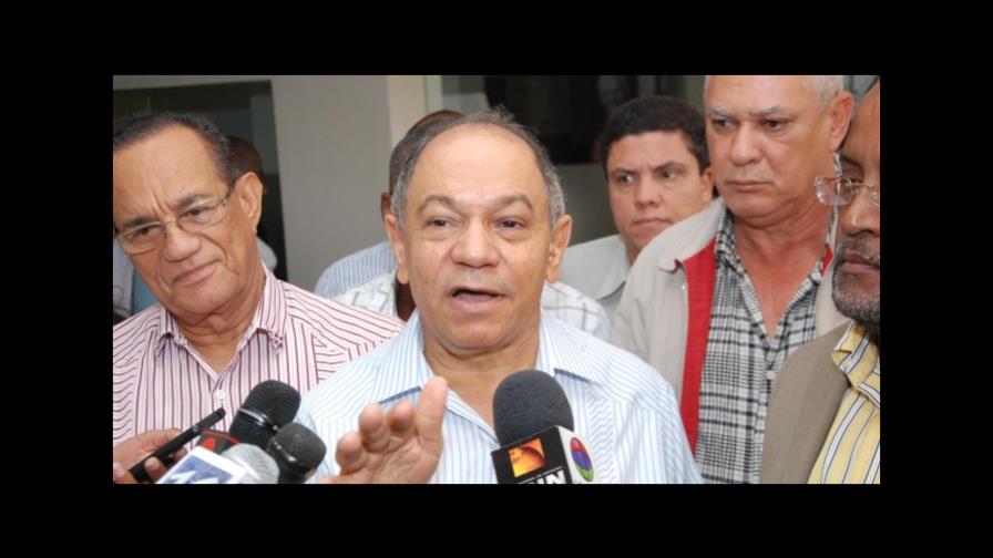 Centrales sindicales enfrentarán al sector empresarial si no presenta propuesta de aumento salarial 