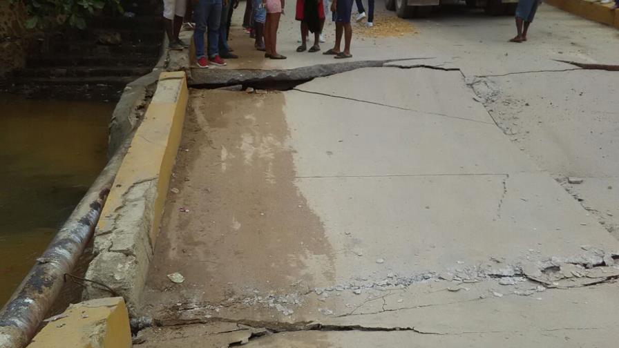 Colapsa puente en la comunidad El Limón en Samaná Colapsa puente en la comunidad El Limón en Samaná