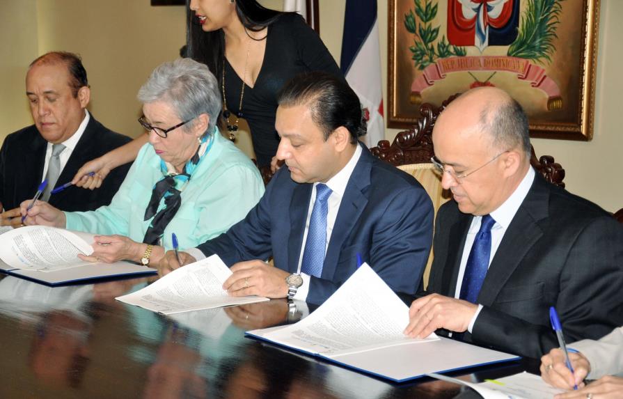 Firman acuerdo para convertir a Santiago en “municipio saludable”