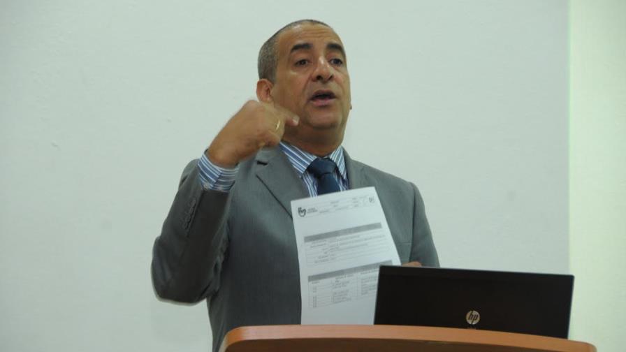 Ministerio de Salud dice aumenta vigilancia de servicios de ambulancias