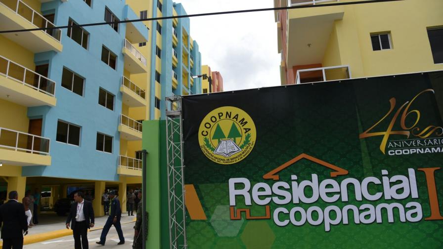 Cooperativa de maestros inaugura proyecto habitacional en Santo Domingo Este