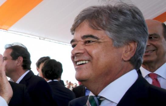 Otro escándalo de corrupción salpica al expresidente Mejía