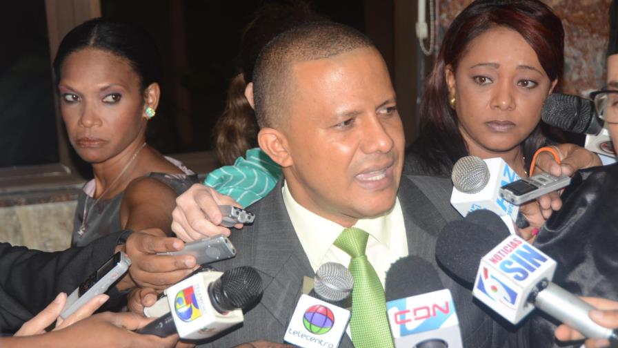 Arias Valera pide declarar inconstitucional acusación en contra suya y Awilda Reyes