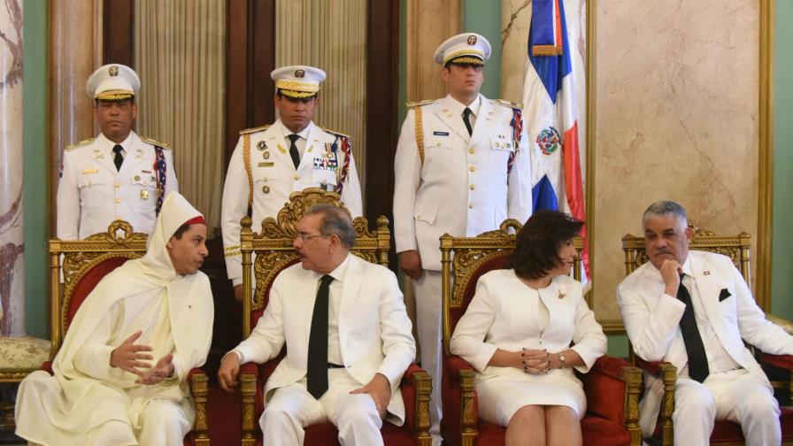 Presidente Danilo Medina recibe cartas credenciales de seis embajadores Presidente Danilo Medina recibe cartas credenciales de seis embajadores