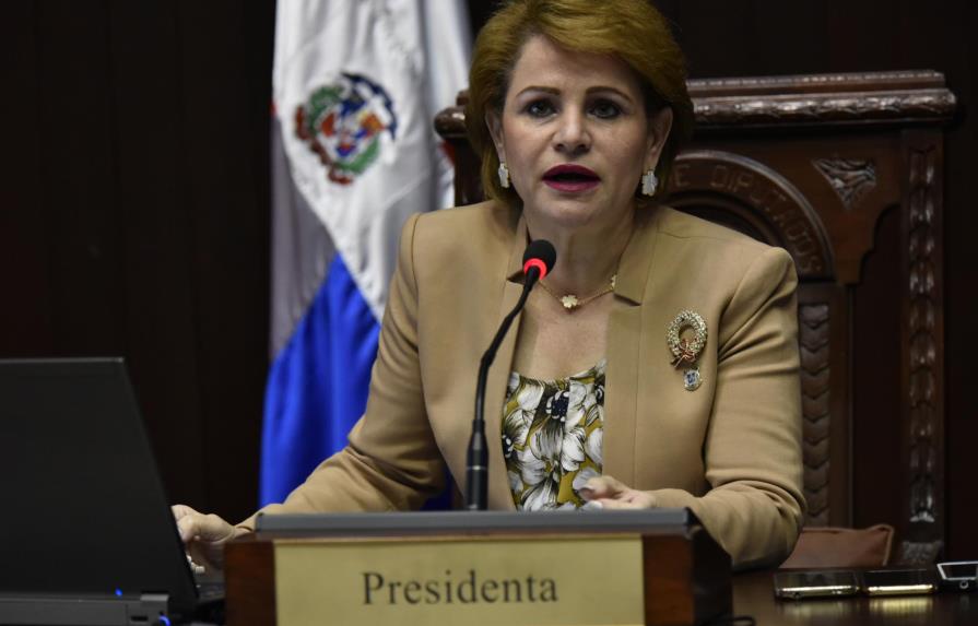 Presidenta de la Cámara de Diputados pide traer restos de Rosa Duarte