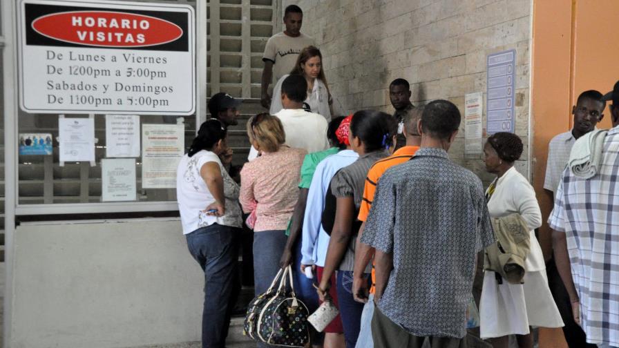 El Cabral y Báez colapsa y trasladan a los pacientes