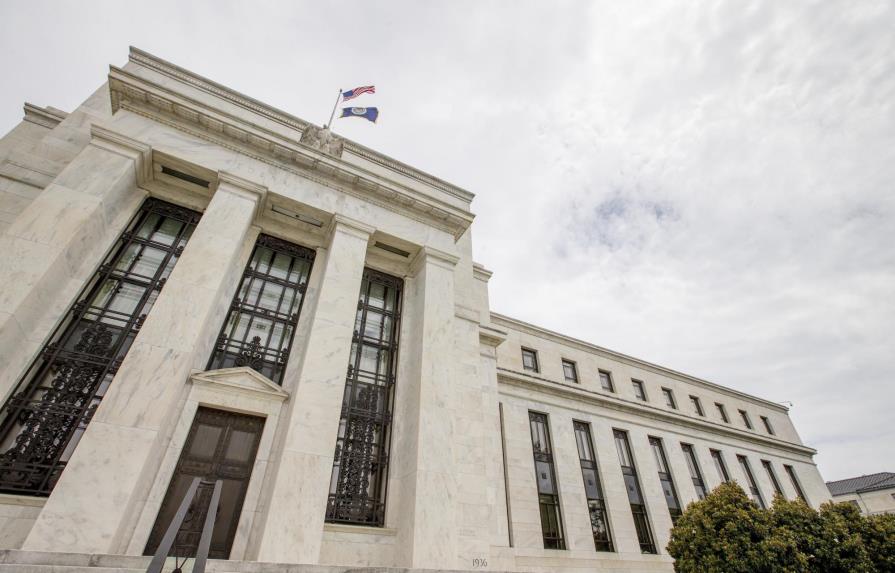 Reserva Federal sube tasas de interés a un rango de 0.75% y 1%